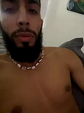 Alessandro  Rossi online show from November 12, 2025, 8:40 am