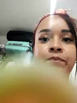 LindaGarcia22 online show from December 9, 2024, 4:45 am