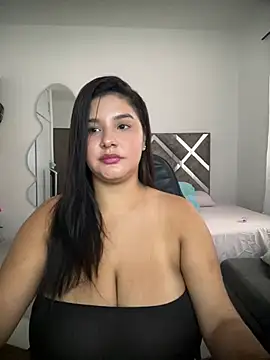 ValleryParker online show from February 3, 2026, 8:58 pm