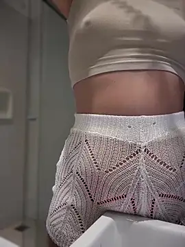 Snapshot of TheCinderella chatting on February 10, 2026, 4:11 am TheCinderella online show from February 10, 2026, 4:11 am