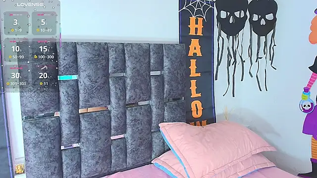 Natasharuso online show from October 29, 2025, 10:36 am