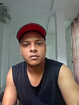 Snapshot of Dansex04 chatting on February 7, 2025, 1:32 pm Dansex04 online show from February 7, 2025, 1:32 pm