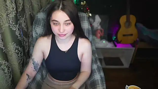 delicatedBailey online show from February 8, 2025, 5:29 am