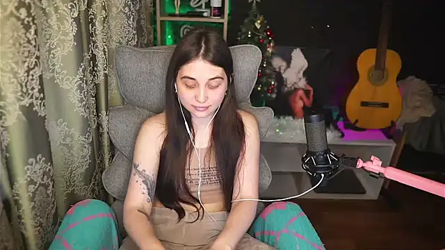 Snapshot of delicatedBailey chatting on April 26, 2026, 2:14 pm delicatedBailey online show from April 26, 2026, 2:14 pm