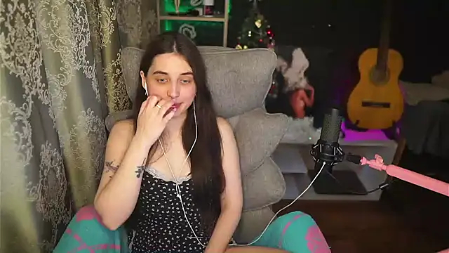 Snapshot of delicatedBailey chatting on May 10, 2026, 1:57 pm delicatedBailey online show from May 10, 2026, 1:57 pm