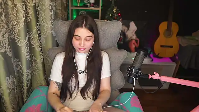 Snapshot of delicatedBailey chatting on May 5, 2026, 1:14 pm delicatedBailey online show from May 5, 2026, 1:14 pm