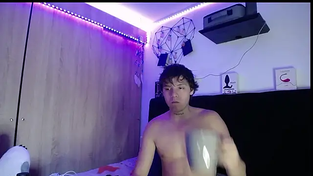 Snapshot of Santiago_kiler chatting on January 12, 2026, 10:25 pm Santiago kiler online show from January 12, 2026, 10:25 pm