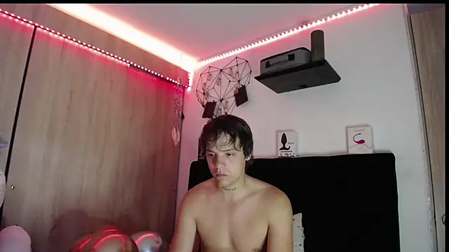 Snapshot of Santiago_kiler chatting on January 14, 2026, 12:09 pm Santiago kiler online show from January 14, 2026, 12:09 pm