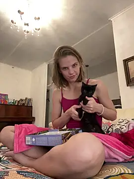 Snapshot of LeyaJohnson chatting on October 9, 2025, 3:56 pm LeyaJohnson online show from October 9, 2025, 3:56 pm