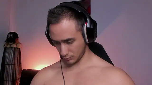 AlexRivera6 online show from February 3, 2025, 11:36 pm