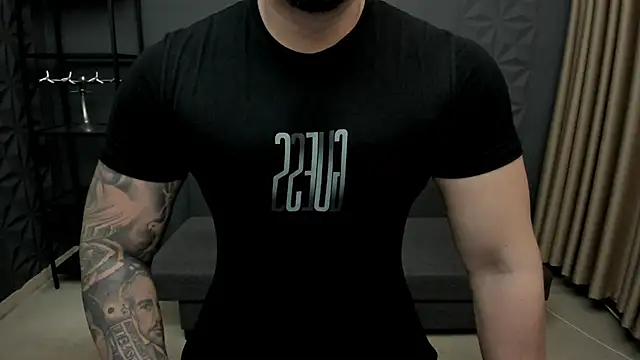 TonyWilcox online show from November 15, 2025, 5:44 am