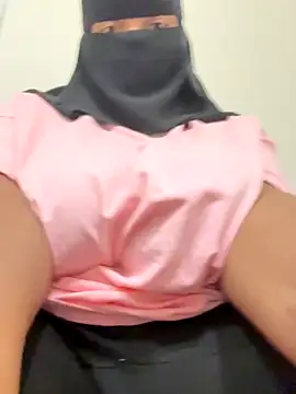 Submissive Arab online show from October 27, 2025, 9:38 pm