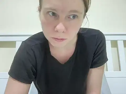 SweetLucy96 online show from November 12, 2025, 11:14 am