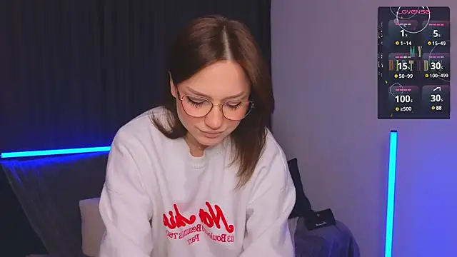 Eva Doo online show from January 31, 2025, 1:43 am