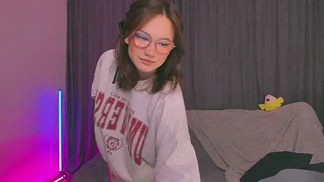 Eva Doo online show from September 11, 2025, 7:58 pm