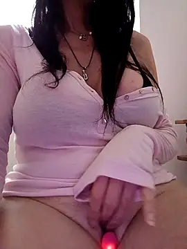 eva750 online show from April 20, 2026, 2:51 pm