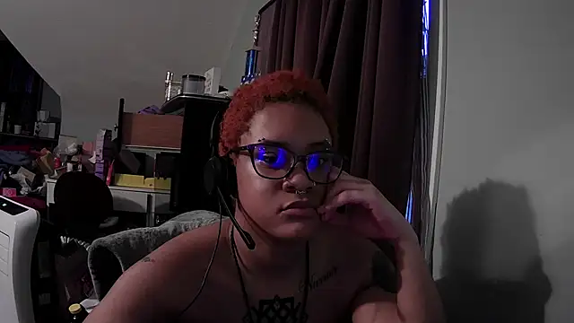Snapshot of nickytheehawtie chatting on April 27, 2026, 12:19 am nickytheehawtie online show from April 27, 2026, 12:19 am