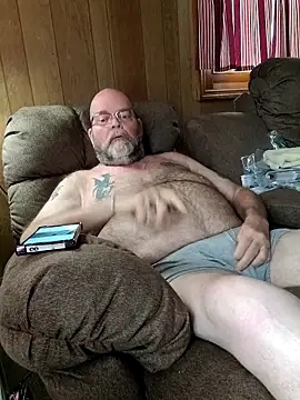 Snapshot of mrwizard4570 chatting on June 7, 2026, 2:22 pm mrwizard4570 online show from June 7, 2026, 2:22 pm