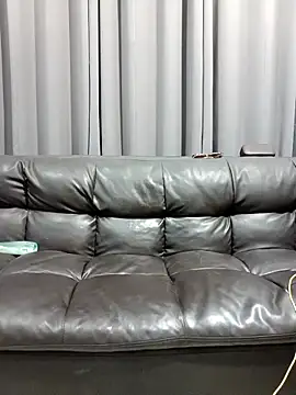 nam tootsis online show from April 22, 2026, 1:56 am