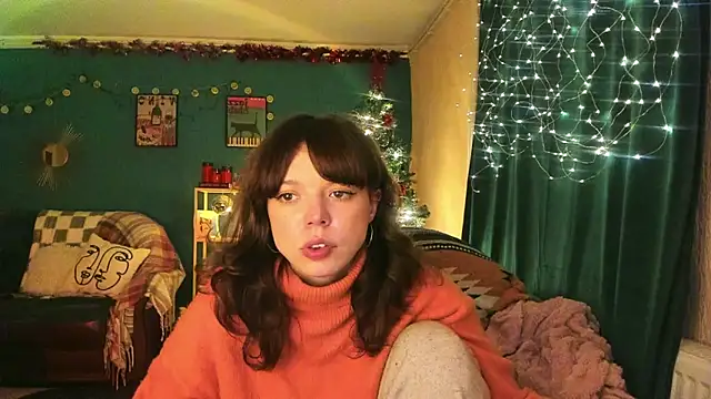 ClancyMorissey online show from November 30, 2025, 6:41 pm