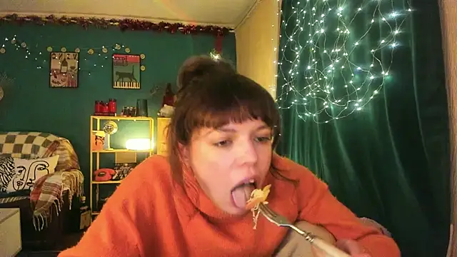 ClancyMorissey online show from December 22, 2025, 6:52 pm