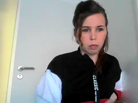 Snapshot of loveis007 chatting on February 25, 2025, 2:26 pm loveis007 online show from February 25, 2025, 2:26 pm