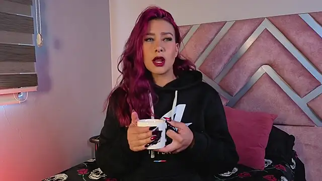  kelly hous36 online show from October 27, 2025, 12:06 pm