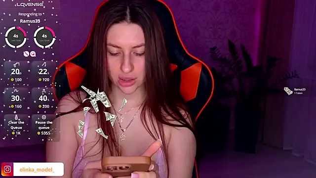 Elishka  online show from October 4, 2025, 7:04 pm