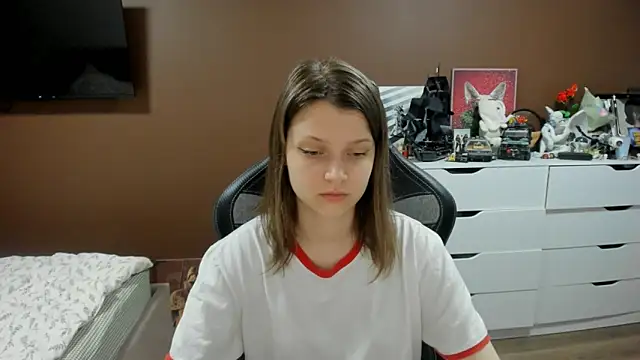 Snapshot of SoniNesti chatting on June 9, 2026, 3:57 pm SoniNesti online show from June 9, 2026, 3:57 pm