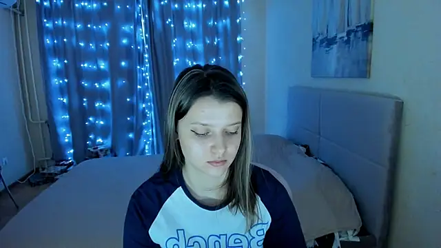 Snapshot of SoniNesti chatting on February 5, 2025, 1:11 pm SoniNesti online show from February 5, 2025, 1:11 pm