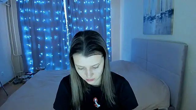 Snapshot of SoniNesti chatting on February 6, 2025, 12:04 pm SoniNesti online show from February 6, 2025, 12:04 pm