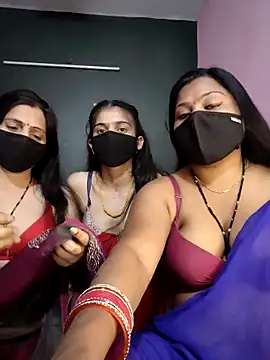 cutee  crazy online show from February 25, 2026, 1:44 pm