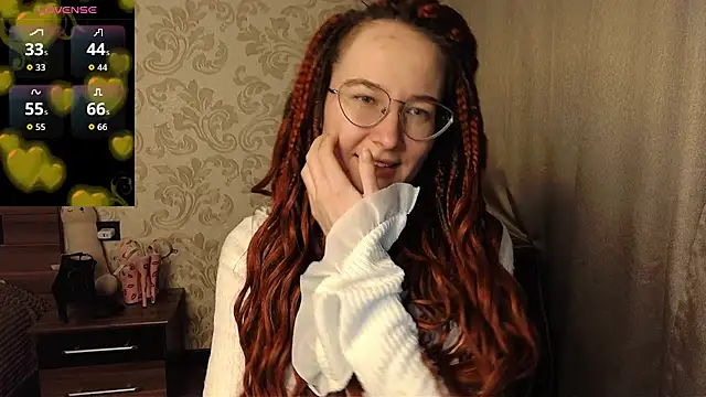 AgnesGraham online show from October 19, 2025, 8:33 pm