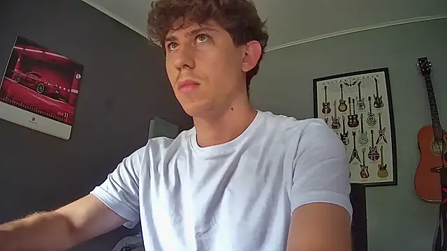 Snapshot of saint_not chatting on December 14, 2025, 2:55 pm saint not online show from December 14, 2025, 2:55 pm