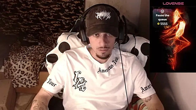 Snapshot of Apolo_S chatting on January 8, 2026, 5:57 am Apolo S online show from January 8, 2026, 5:57 am