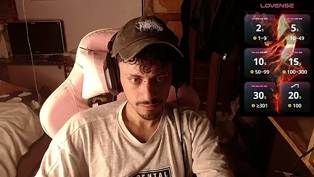 Snapshot of Apolo_S chatting on February 5, 2026, 1:56 am Apolo S online show from February 5, 2026, 1:56 am