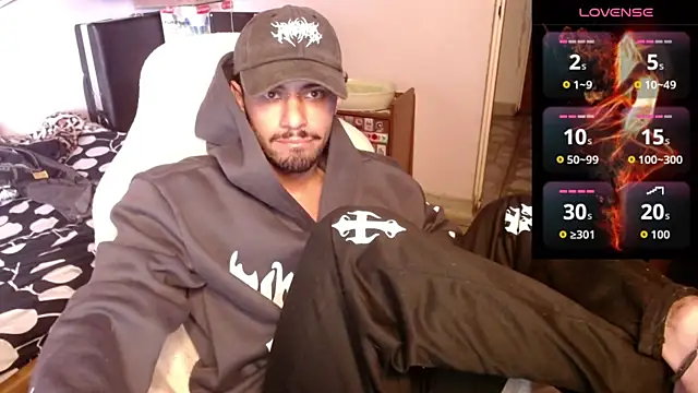 Snapshot of Apolo_S chatting on February 13, 2026, 8:31 pm Apolo S online show from February 13, 2026, 8:31 pm