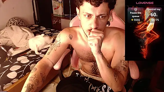 Snapshot of Apolo_S chatting on February 16, 2026, 8:29 pm Apolo S online show from February 16, 2026, 8:29 pm