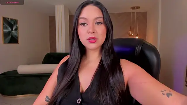 Snapshot of ToriCrossX chatting on December 20, 2025, 12:19 pm ToriCrossX online show from December 20, 2025, 12:19 pm