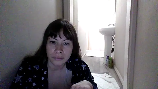 petitedoll29 online show from December 17, 2025, 9:20 pm