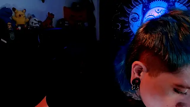Snapshot of Marieblueeyes chatting on March 12, 2025, 12:53 am Marieblueeyes online show from March 12, 2025, 12:53 am
