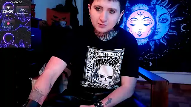 Snapshot of Marieblueeyes chatting on March 23, 2025, 4:49 am Marieblueeyes online show from March 23, 2025, 4:49 am