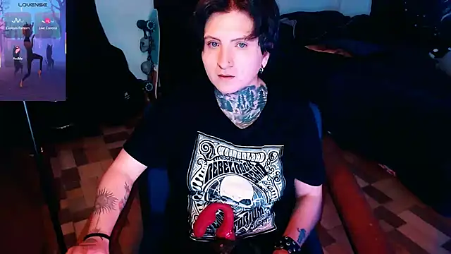 Snapshot of Marieblueeyes chatting on October 12, 2025, 2:35 am Marieblueeyes online show from October 12, 2025, 2:35 am