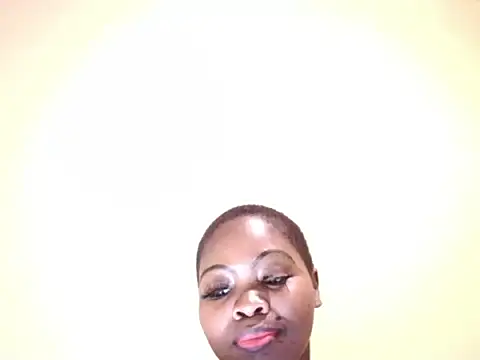 Snapshot of Queen_BootyXXX chatting on May 28, 2026, 2:30 am Queen BootyXXX online show from May 28, 2026, 2:30 am