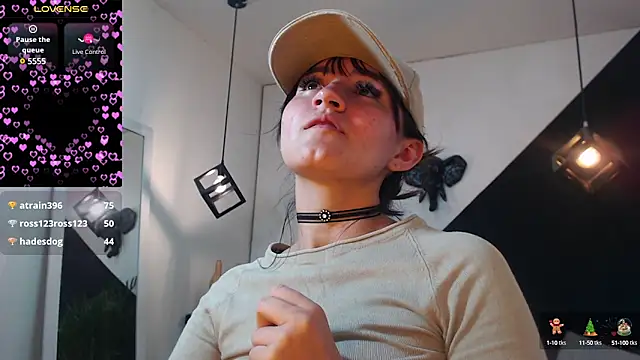 Perla Campbell online show from February 20, 2025, 10:37 pm