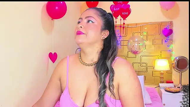 Julia Haye online show from February 14, 2026, 3:07 am