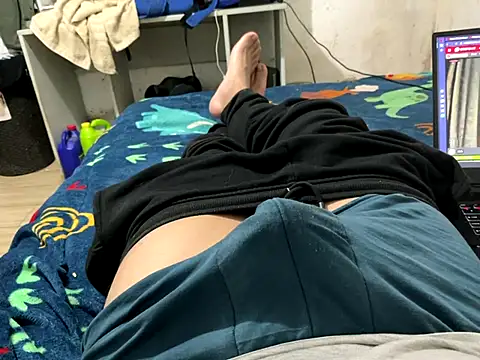 elvis0966 online show from September 22, 2025, 3:45 am