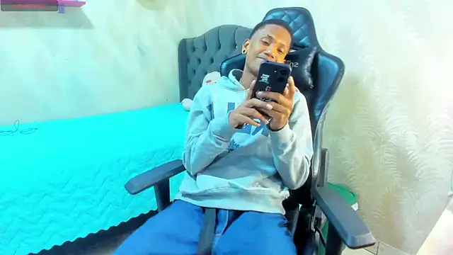 ManSant online show from December 19, 2025, 2:52 pm