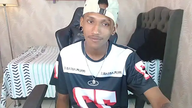 ManSant online show from September 9, 2025, 1:53 pm