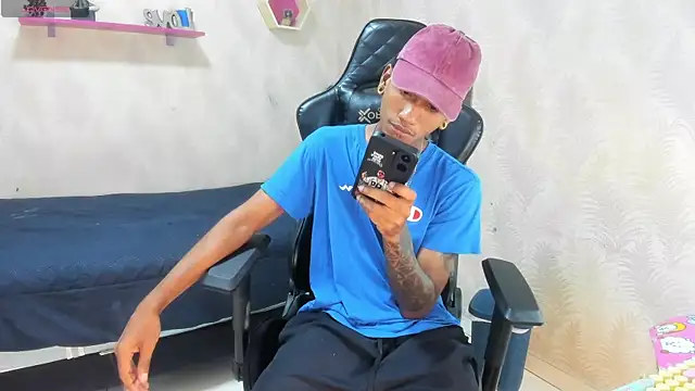 ManSant online show from December 3, 2025, 2:16 pm